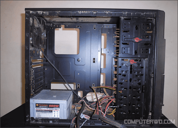 صورة لـ شرح كيفية تجميع كمبيوتر جديد بأكمله في خمس خطوات فقط | prepare-pc-case-DzTechs