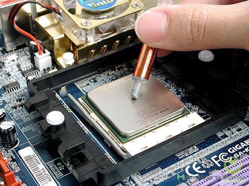 صورة لـ أسباب مشكلة إرتفاع درجة حرارة اللابتوب وكيفية اصلاحها | laptop-heat-cpu-DzTechs