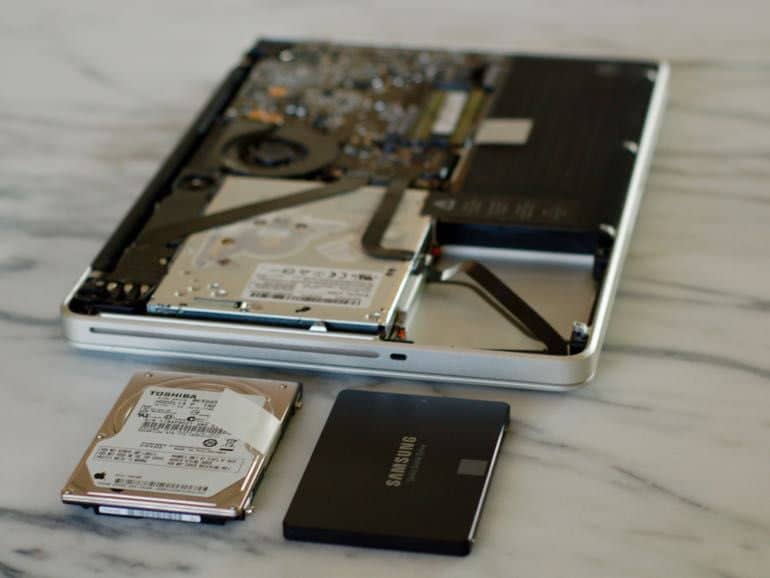 صورة لـ 5 أسباب تجعل اللابتوب الخاص بك بطيء مع الحلول المناسبة | macbook-ssd-DzTechs