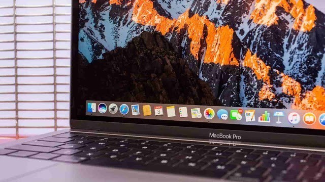 صورة لـ 10 أشياء يجب ضبطها عند تكوين اعدادات ماك بوك MacBook جديد | apple-macbook-pro-with-touch-bar-13-inch-2016-37-min