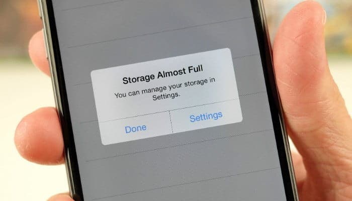 صورة لـ كيفية يمكنك فرض استخدام JPG و MP4 بدلا من HEIF و HEVC على الأي فون الخاص بك | ios-storage-full-DzTechs