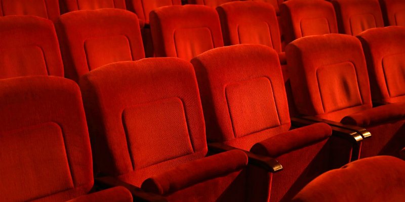 صورة لـ كيف يعمل MoviePass لمشاهدة جميع الأفلام، وهل يستحق ذلك؟ | moviepass-theater-DzTechs