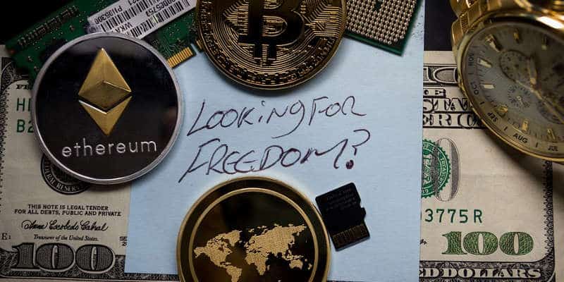 صورة لـ ما تحتاج لمعرفته حول Altcoins لتحديد كل العملات الرقمية المشفرة | altcoins-explained-00-featured-DzTechs