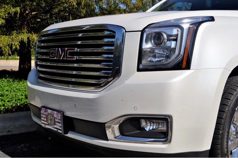 صورة لـ دبي ستقدم لوحات ترخيص ذكية لإعلام المسعفين الطبيين عند وقوع أي حادث | news-smart-license-plates-front-DzTechs