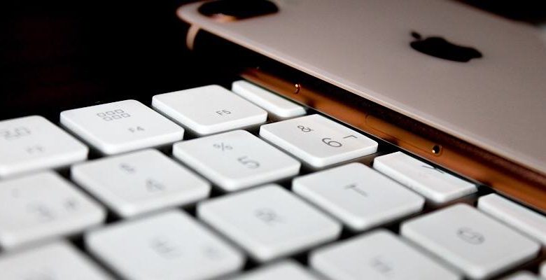 صورة لـ Apple تقوم بتعطيل إتصال USB على أجهزة iPhone التي تم تركها مؤمّنة لمدة أسبوع أو أكثر | news-iphone-disable-featured