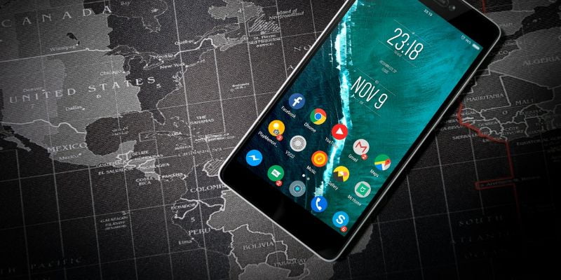 صورة لـ ما تحتاج إلى معرفته عن الهواتف التي تعمل بنظام Android One | Android-One-featured-image-DzTechs
