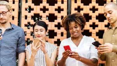 صورة لـ تطبيقات مدة استخدام الجهاز المُفيدة لمحاربة التقنية والإفراط في الإدمان | fight-tech-addiction-overuse-apps-hero