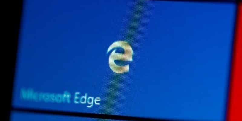 صورة لـ يمكن أن يؤدي تنزيل Chrome عبر Microsoft Edge إلى البرامج الضارة و Adware | microsoft-edge-bing-malware-featured