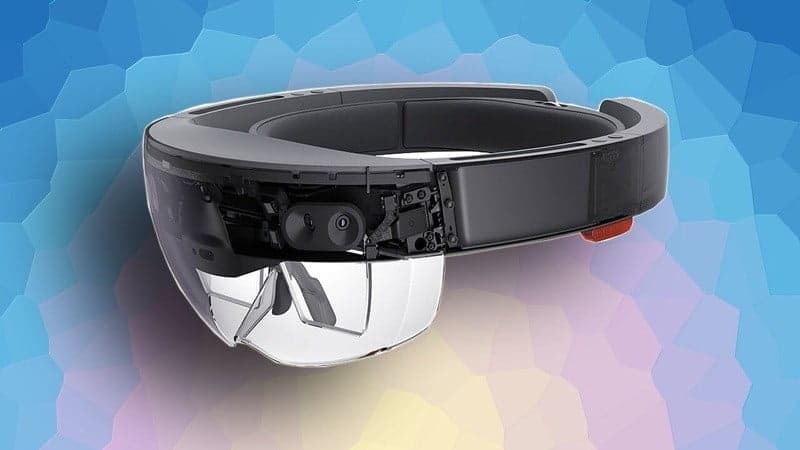 صورة لـ تقوم Microsoft بالبحث عن استخدامات لنظارات HoloLens مع تطبيقات Dynamics 365 الجديد | news-microsoft-hololens-smartglasses-DzTechs