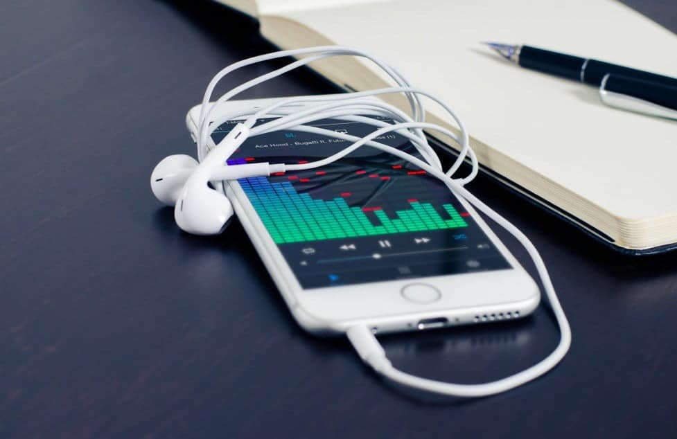 صورة لـ أفضل 10 تطبيقات لتأليف الموسيقى والأغاني لـ Android و iOS | Screen-Shot-2018-11-19-at-4.07.10-PM-DzTechs