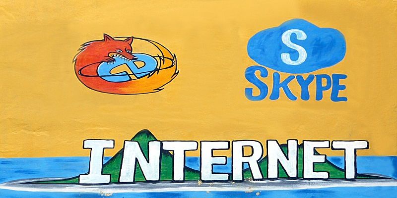صورة لـ دليل استكشاف الأخطاء وإصلاحها لمحادثات Skype | Skype-Calls-Featured-AnthonyX-Creative-Blogger-Commons-Artist-DzTechs