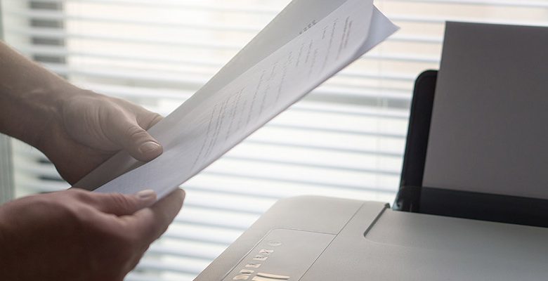 صورة لـ كيفية الجمع بين اثنين من المُستندات الممسوحة ضوئيًا في macOS | combine-two-scanned-documents-macos-hero