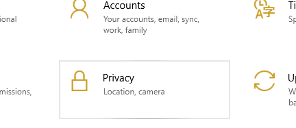 صورة لـ كيف يمكن اصلاح عدم عمل كاميرا ويب على Windows 10 | webcam-troubleshooting-settings-privacy-camera-DzTechs