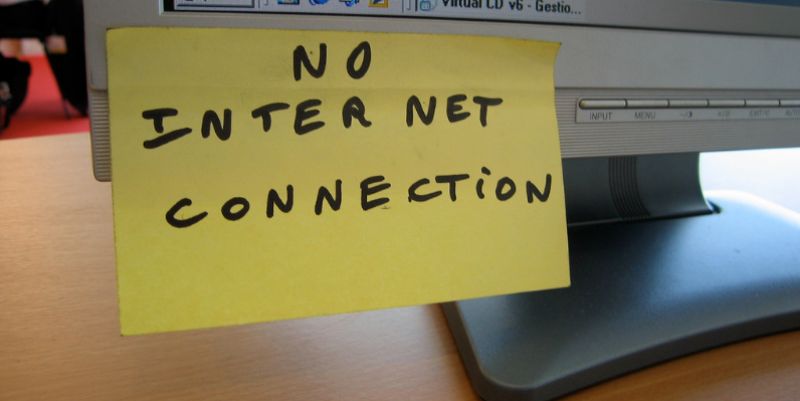 صورة لـ مُتصل بشبكة Wi-Fi ، ولكن لا يوجد اتصال إنترنت في Windows؟ ها هي الإصلاحات! | wifi-no-internet-featured-image-DzTechs