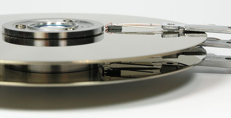 صورة لـ كيفية الكتابة إلى محرك أقراص NTFS في نظام MacOS | mount-ntfs-drive-macos-hero-hard-drive