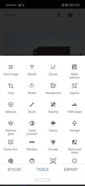 صورة لـ مُقارنة بين Lightroom و Snapseed: ما تطبيق تعديل الصور الذي يُعتبر الأفضل؟ | Snapseed_editing_menu-DzTechs