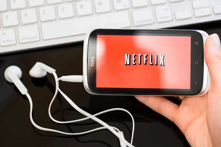 صورة لـ كيفية حذف قائمة متابعة المشاهدة على Netflix | netflix-mobile-device-htc-smartphone-768x512