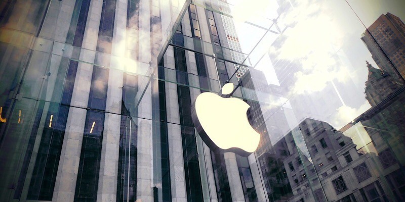 صورة لـ تظهر براءة اختراع Apple الجديدة أن الشركة تتطلع إلى التوجه نحو الملابس الذكية | news-new-apple-patents-featured