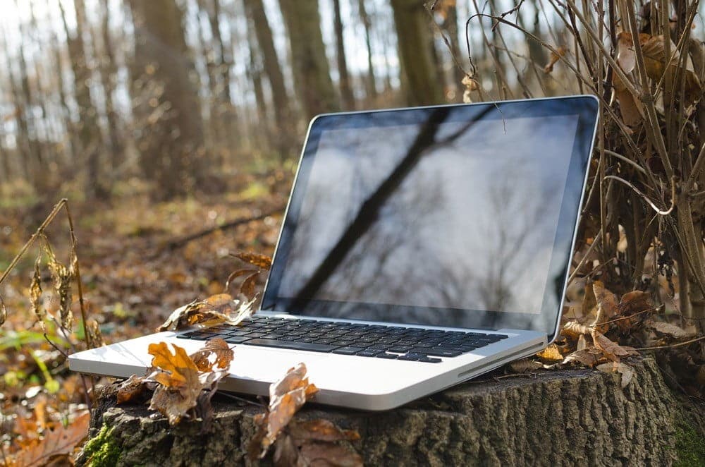 صورة لـ كيفية بناء أعمال الكتابة الحرة بشكل مُستقل أثناء السفر حول العالم | Travel-without-wifi-DzTechs