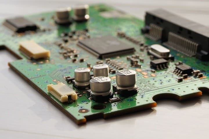 صورة لـ كيف تعمل ذاكرة التخزين المؤقت لوحدة المعالجة المركزية على الكمبيوتر | cache-work-board-DzTechs