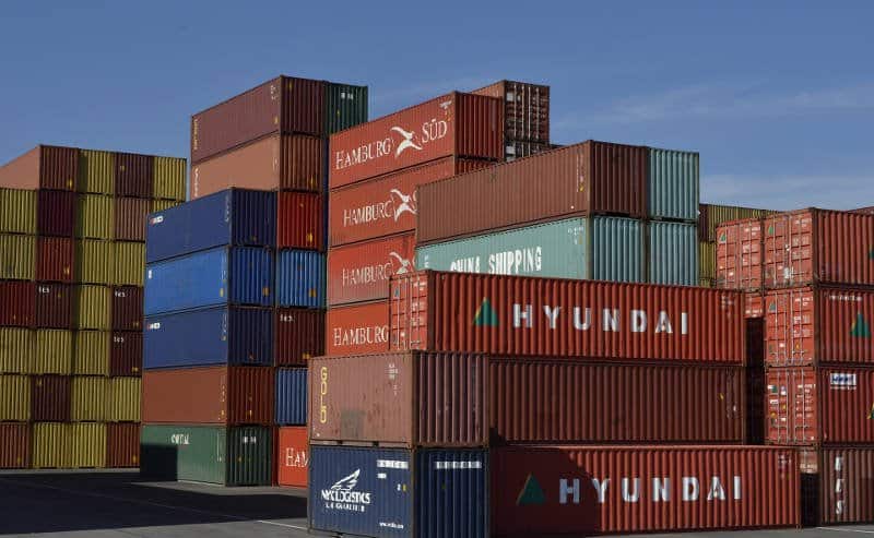 صورة لـ كيفية تثبيت أداة Docker في نظام Linux | docker-shipping-containers-DzTechs