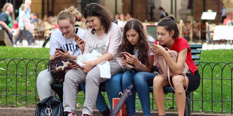 صورة لـ Facebook تدفع للمُراهقين مُقابل تثبيت أحد التطبيقات التي تتجسس عليهم | news-facebook-teenagers-featured