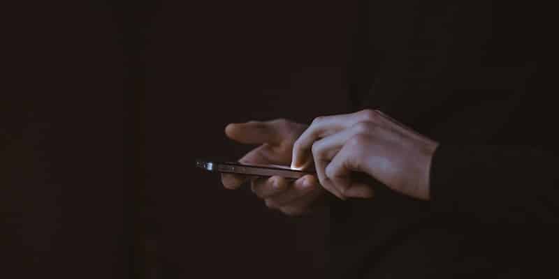 صورة لـ iPhone الخاص بك عرضة للخطر دون iCloud ، واللصوص يعرفون ذلك | news-iphone-icloud-stealing-featured
