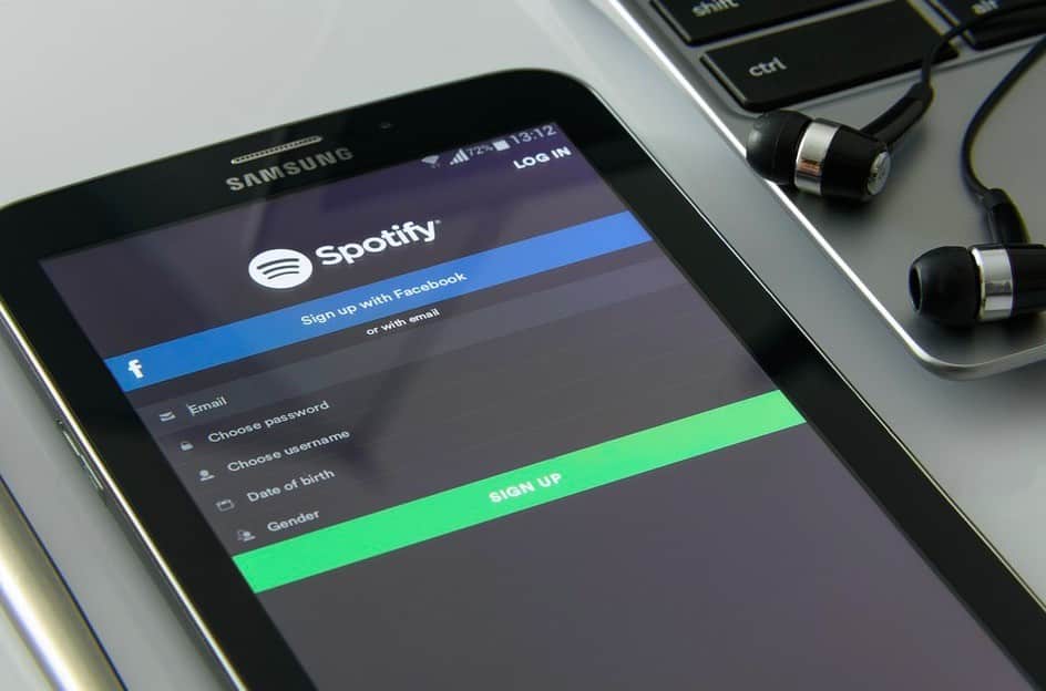 صورة لـ كيفية مزامنة الملفات المحلية من Spotify لسطح المكتب إلى أي جهاز | Screen-Shot-2019-03-27-at-2.50.40-PM