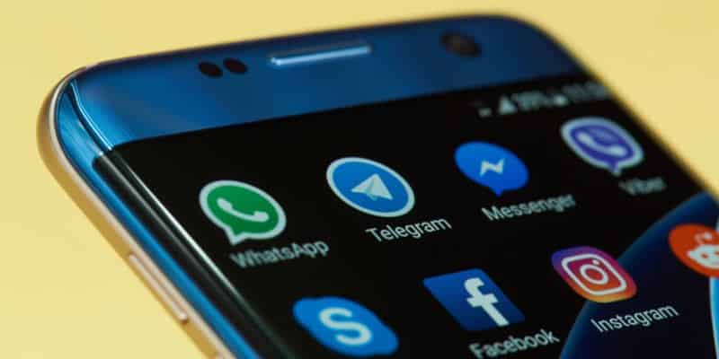 صورة لـ مجموعة من أفضل تطبيقات Android غير الموجودة على Play Store | android-apps-not-on-play-store-featured