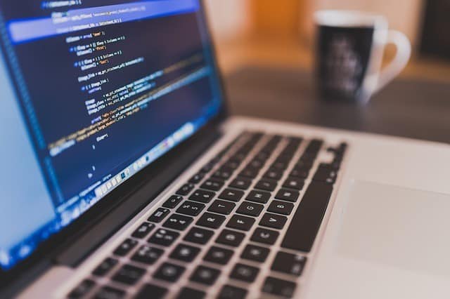 صورة لـ أدوات مُطور Chrome: بعض النصائح المُفيدة لاستخدامه مثل المُحترفين | coding-924920_640