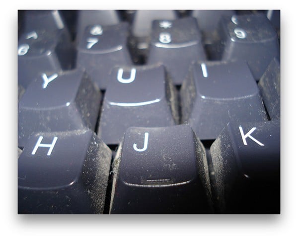 صورة لـ لوحة مفاتيح الكمبيوتر المحمول من Dell لا تعمل – هنا 11 إصلاح يمكنك تجربته | dust-1-DzTechs