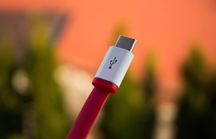 صورة لـ USB 4 سيقوم بتنفيذ مواصفات السرعة الخاصة بـ Thunderbolt 3 | news-usb4-thunderbolt3-cable-DzTechs