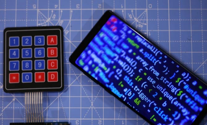 صورة لـ 8 من أفضل تطبيقات Android لمطوري الويب | feature-code-DzTechs