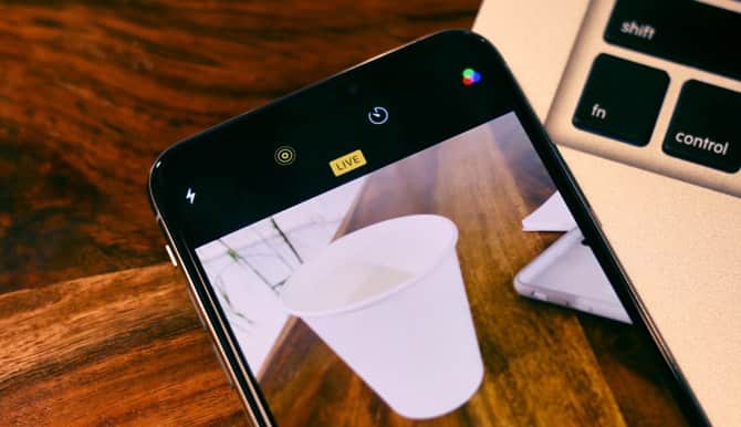 صورة لـ كيفية نشر الصور المباشرة كقصة على Instagram من iPhone | feature-live-photo-min-DzTechs