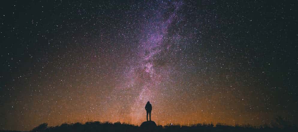 صورة لـ أفضل تطبيقات التحديق في النجوم لمستخدمي Android و iOS | AstronomyAppsFI-994x441-min-DzTechs