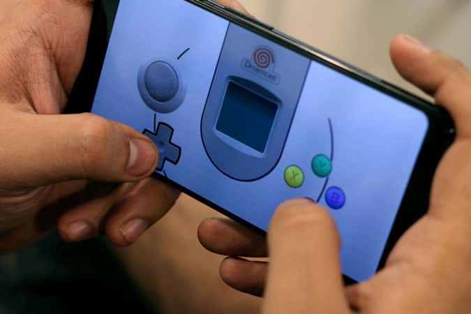 صورة لـ أفضل محاكيات Dreamcast لنظام Android لإعادة الحنين إلى الماضي | dreamcast-feature-min-DzTechs