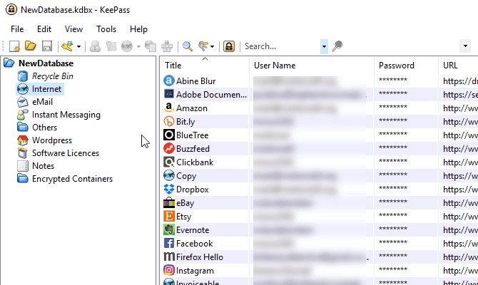 صورة لـ أفضل التطبيقات المحمولة التي لا تتطلب أي تثبيت لنظام Windows | KeePassPortable-1-670x400-min-DzTechs