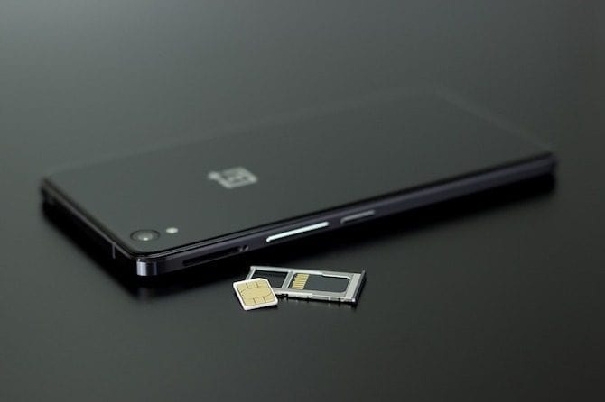 صورة لـ كيفية إلغاء قفل هاتفك باستخدام رموز مجانية لإلغاء قفل الهاتف | unlock-phones-why-670x446-min-DzTechs