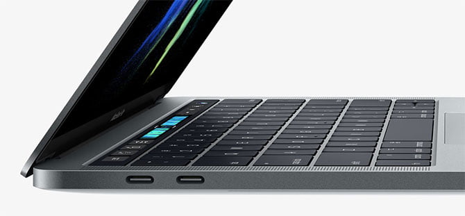 صورة لـ مقارنة بين MacBook و MacBook Pro وبين MacBook Air: ما هو MacBook المناسب لك؟ | macbook_pro_usb_c-min-DzTechs