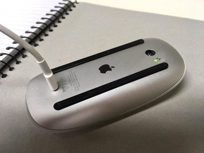 صورة لـ أسباب قد تجعل Magic Trackpad أفضل من Magic Mouse – مقارنة بسيطة | magic-mouse-2-min-DzTechs