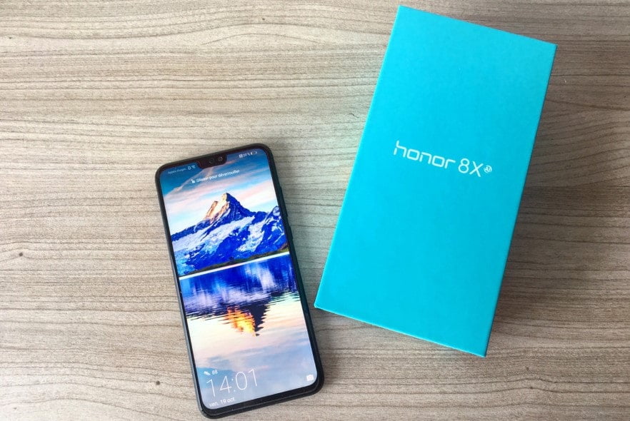 صورة لـ أفضل الهواتف بدون حواف في 2023 لهواتف عصرية بأسعار منخفضة | Honor-8X-Intro-1-min-DzTechs