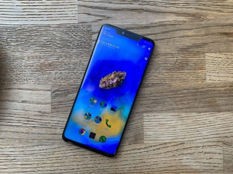 صورة لـ أفضل الهواتف بدون حواف في 2023 لهواتف عصرية بأسعار منخفضة | Huawei2BMate2B202BPro-min-DzTechs