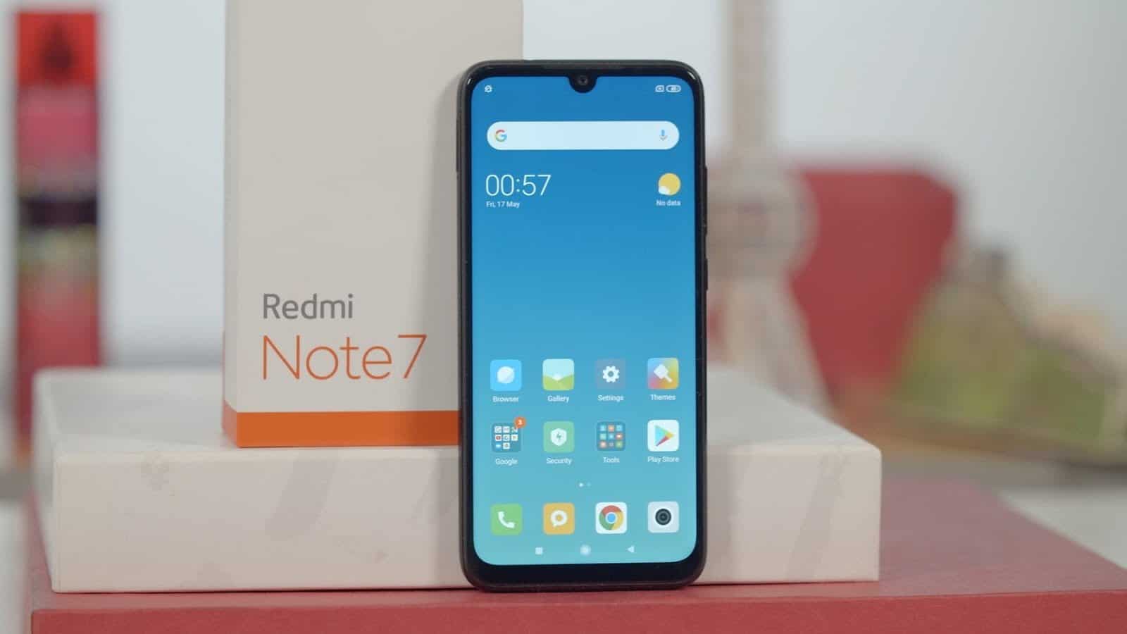 صورة لـ أفضل الهواتف بدون حواف في 2023 لهواتف عصرية بأسعار منخفضة | Xiaomi2BRedmi2BNote2B7-min-DzTechs