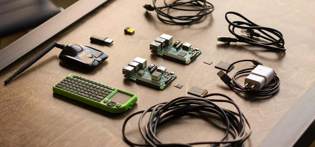 صورة لـ طرق لتعديل خيارات Raspberry Pi من خلال قسم التمهيد | set-up-headless-raspberry-pi-hacking-platform-running-kali-linux.1280x600-min-DzTechs