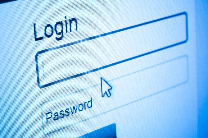 صورة لـ ما هو خرق البيانات وكيف يُمكنك حماية نفسك؟ | Email-Exploit-Account-670x444-min-DzTechs