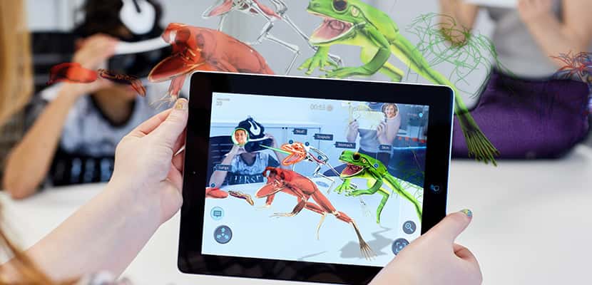صورة لـ أفضل ألعاب الواقع المُعزز للأطفال لأجهزة iOS و Android | kids_avr_tablet_frog_eeavr-iXQtcFfs-DzTechs