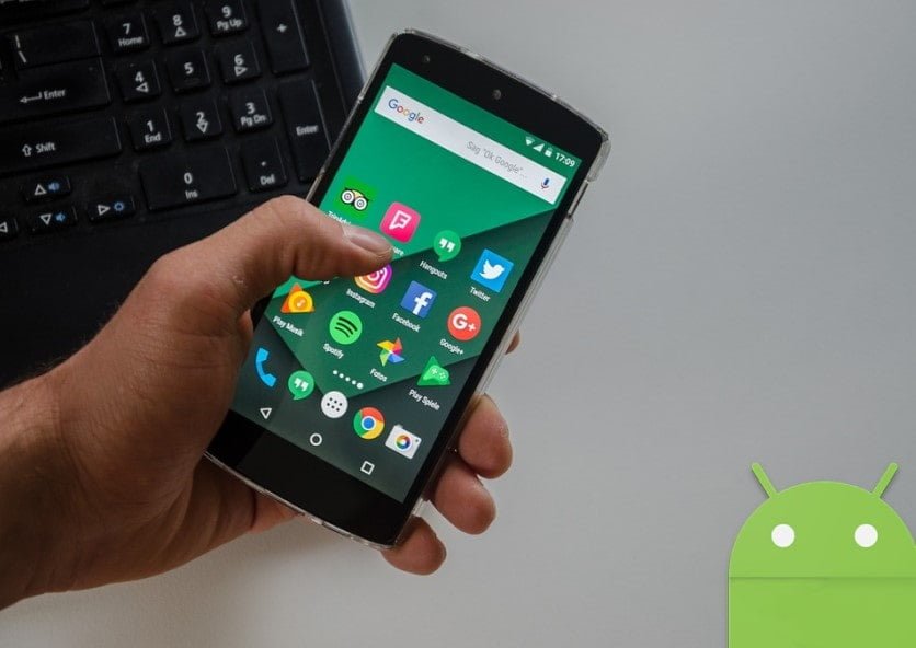 صورة لـ ما هو Stock Android؟ أسباب لاستخدامه على هاتفك التالي | smartphone-1707069_960_720-min-DzTechs