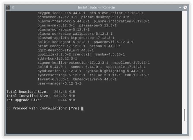 صورة لـ هل يجب عليك تثبيت Arch Linux؟ أسباب لإستخدام التوزيعات المُستندة إلى Arch | ReasonsUseArch_Pacman-NfBWWFfs-DzTechs