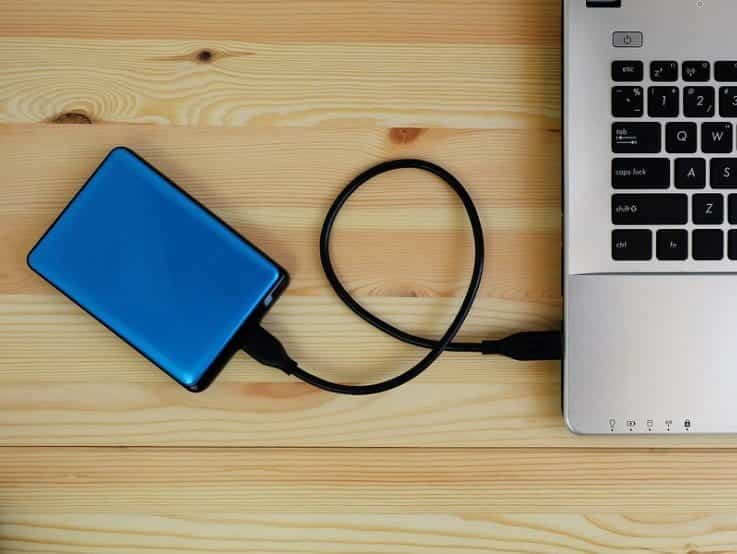 صورة لـ أي نظام ملفات الـ Mac هو الأفضل لمحرك أقراص خارجي؟ | The_Best_Format_for_Your_External_Hard_Drive-BSgmZFfs-DzTechs