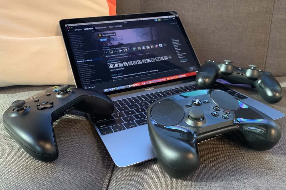 صورة لـ أفضل ألعاب الـ Mac للعبها في عام 2023 | game_controllers_macbook_100776609_large-qeU7WHfs-DzTechs